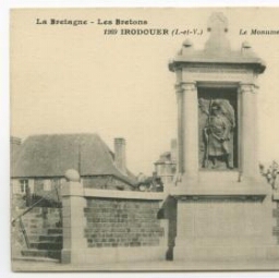 IRODOUER (I.-et-V.). Le Monument aux Morts pour la Patrie.