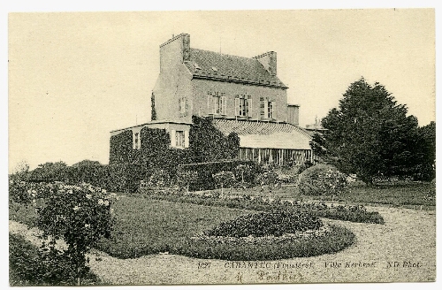 CARANTEC (Finistère). Villa Kerbraz.