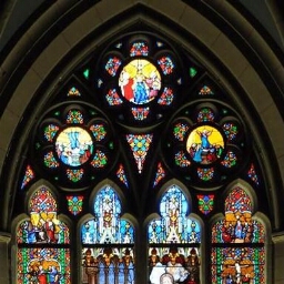 Verrière du rosaire de l'église Notre-Dame-en-Saint-Mélaine