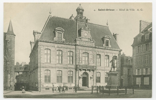 Saint-Brieuc - Hôtel de Ville A.G..