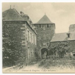 Château de Fougères - Vue intérieure.