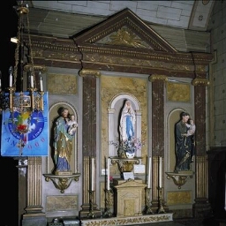Retable de l'autel sud de l'église Saint-Benoît