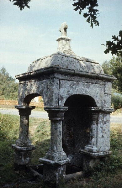 Le Guerno. - Fontaine Sainte-Marie : fontaine (1787).