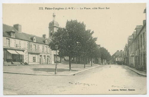 Pleine-Fougères (I.-et-V.) - La Place, côté Nord-Est