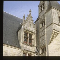 Haute-Goulaine. - Château de Goulaine : donjon, tour.