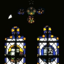Verrière avec fragments d'écussons de l'église Saint-Malo