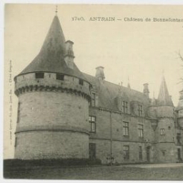 Antrain. Château de Bonnefontaine, côté Est.