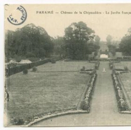 PARAME - Le château de la Chipaudière - Le jardin français (pris du château).